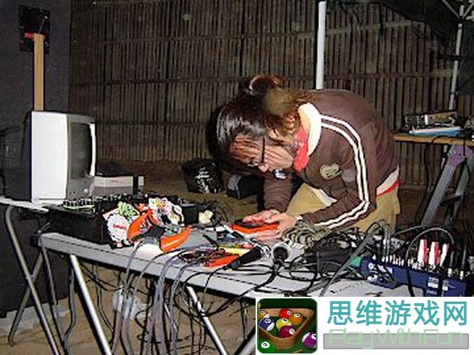 少女前线转自NGA：偏振光攻略解析，热辐射二走法秒懂全步骤